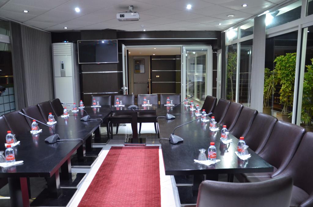 Malak Hotel Рабат Екстериор снимка