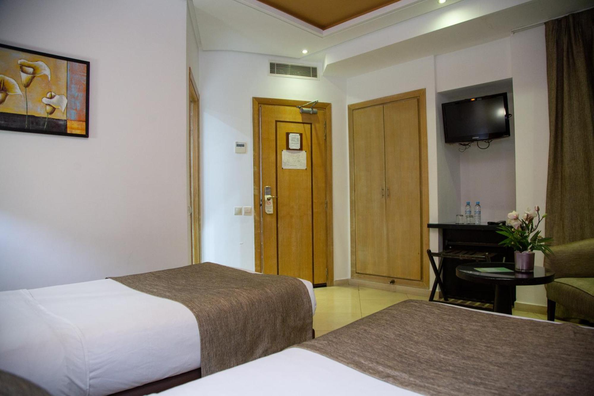 Malak Hotel Рабат Екстериор снимка